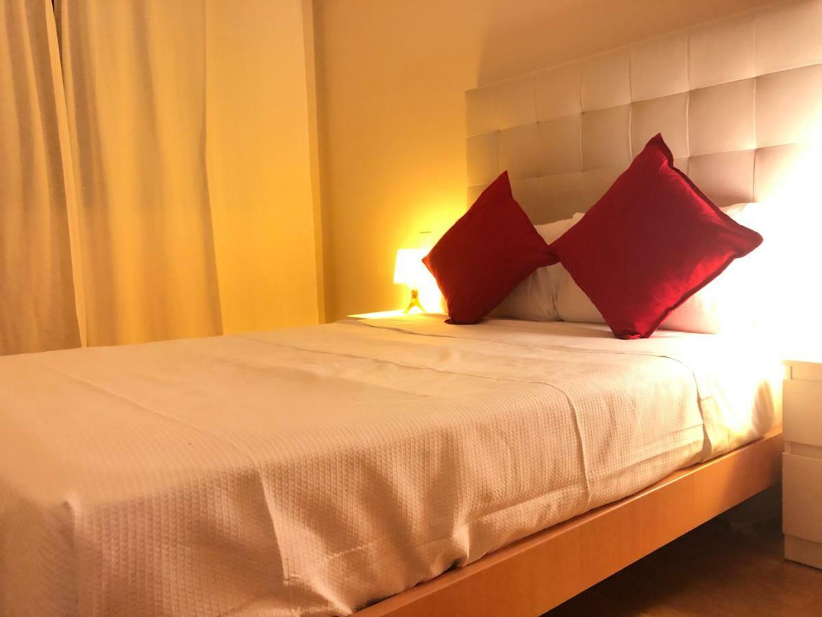 New Apartments Airport Ifema Madrid Bagian luar foto