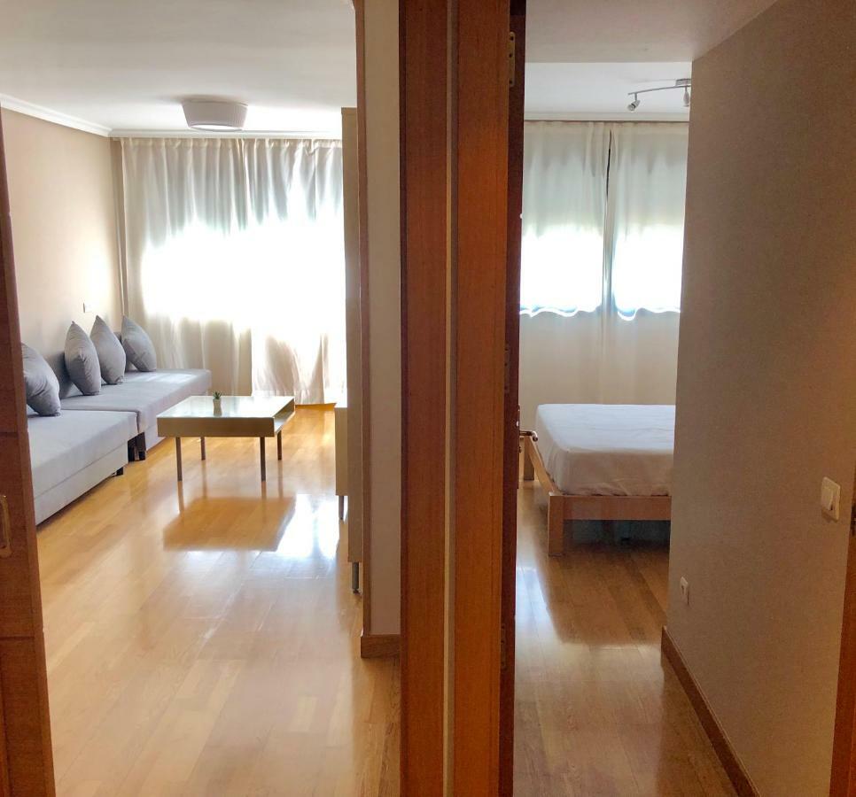New Apartments Airport Ifema Madrid Bagian luar foto