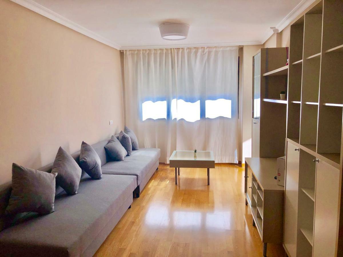 New Apartments Airport Ifema Madrid Bagian luar foto
