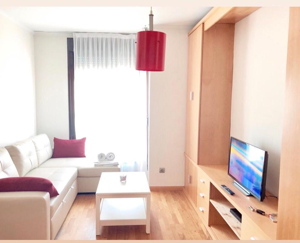 New Apartments Airport Ifema Madrid Bagian luar foto
